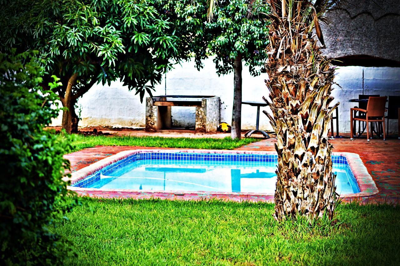Cosy Palms Bed & Breakfast Gaborone Exterior foto