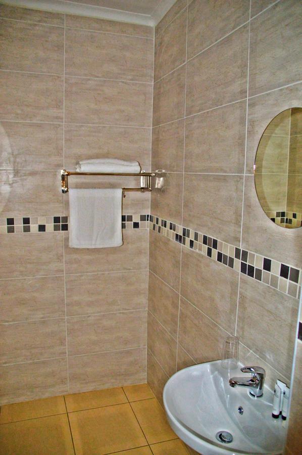Cosy Palms Bed & Breakfast Gaborone Exterior foto